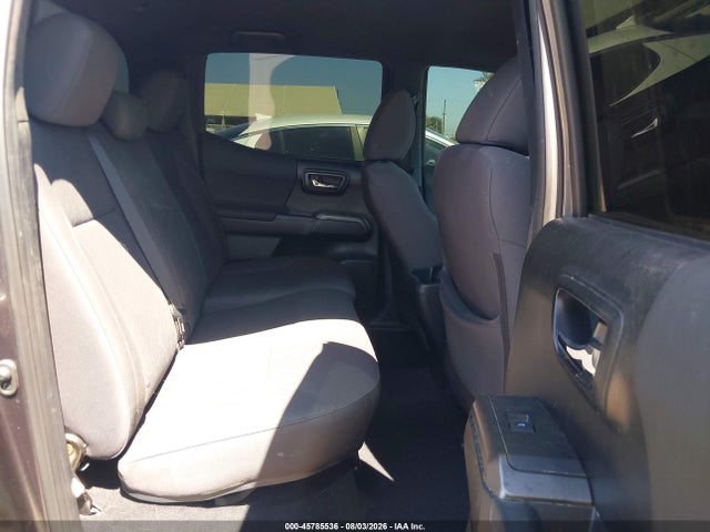 3TMAZ5CN1JM067008 Toyota Tacoma Trd Sport