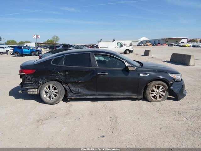 Продажа на аукционе авто 2017 Kia Optima Lx, vin: 5XXGT4L31HG156013, номер лота: 45785561