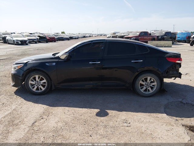 Продажа на аукционе авто 2017 Kia Optima Lx, vin: 5XXGT4L31HG156013, номер лота: 45785561