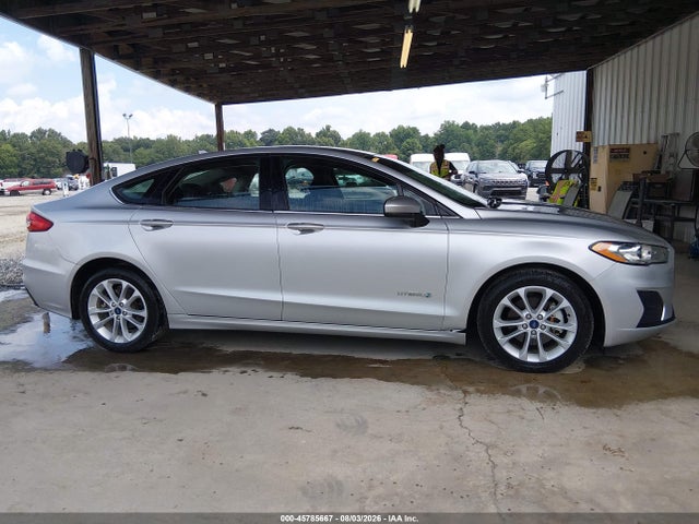 Продаж на аукціоні авто 2019 Ford Fusion Hybrid Se, vin: 3FA6P0LU2KR115728, номер лоту: 45785667