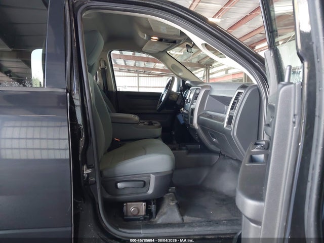 Продаж на аукціоні авто 2017 Ram 3500 Tradesman  4x4 6'4 Box, vin: 3C63R3CL6HG717401, номер лоту: 45785684
