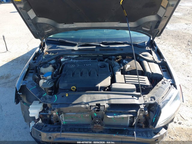 Продажа на аукционе авто 2015 Volkswagen Jetta 2.0l Tdi Se, vin: 3VWLA7AJ5FM292449, номер лота: 45785758