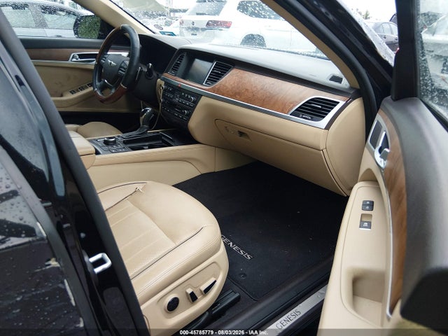 45785779 :رقم المزاد ، KMHGN4JE1GU142714 vin ، 2016 Hyundai Genesis 3.8 مزاد بيع