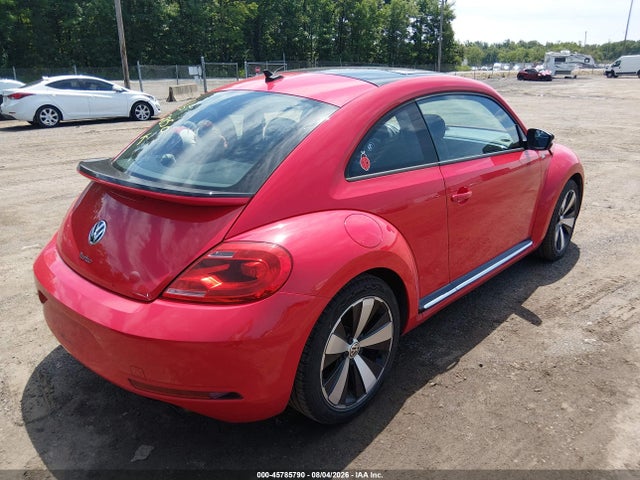 2014 Volkswagen Beetle 2.0t R-line მანქანა იყიდება აუქციონზე, vin: 3VWVT7ATXEM636831, აუქციონის ნომერი: 45785790