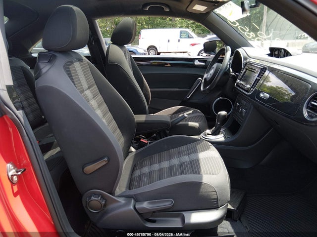 2014 Volkswagen Beetle 2.0t R-line მანქანა იყიდება აუქციონზე, vin: 3VWVT7ATXEM636831, აუქციონის ნომერი: 45785790
