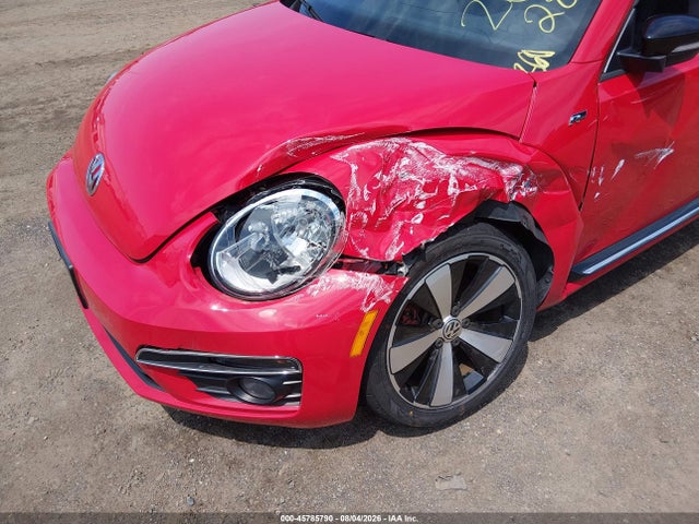 2014 Volkswagen Beetle 2.0t R-line მანქანა იყიდება აუქციონზე, vin: 3VWVT7ATXEM636831, აუქციონის ნომერი: 45785790