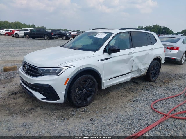 2022 Volkswagen Tiguan 2.0t Se R-line Black მანქანა იყიდება აუქციონზე, vin: 3VVCB7AX1NM069748, აუქციონის ნომერი: 45785805
