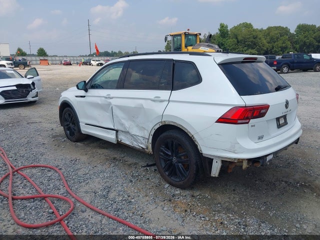 2022 Volkswagen Tiguan 2.0t Se R-line Black მანქანა იყიდება აუქციონზე, vin: 3VVCB7AX1NM069748, აუქციონის ნომერი: 45785805