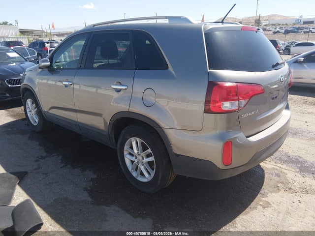 KIA Sorento Lx V6 2015 5XYKTDA79FG649625 Image 3