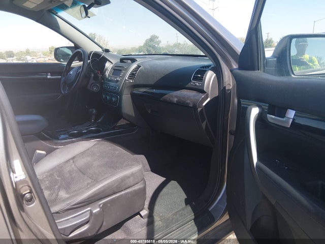 KIA Sorento Lx V6 2015 5XYKTDA79FG649625 Image 5