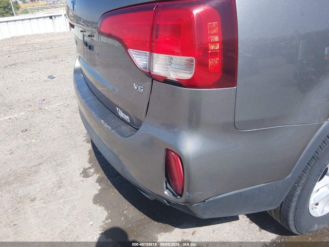 KIA Sorento Lx V6 2015 5XYKTDA79FG649625 Image 6