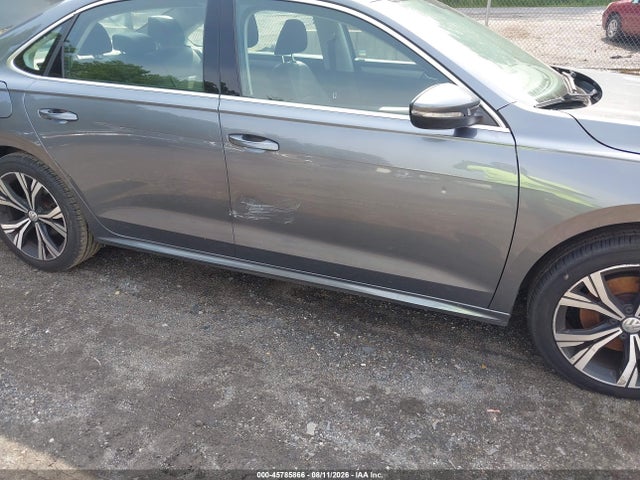 2021 Volkswagen Passat 2.0t Se მანქანა იყიდება აუქციონზე, vin: 1VWSA7A38MC016858, აუქციონის ნომერი: 45785866