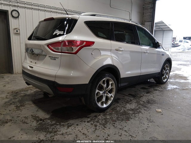 1FMCU9JXXFUB63883 Ford Escape Titanium