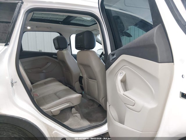 1FMCU9JXXFUB63883 Ford Escape Titanium