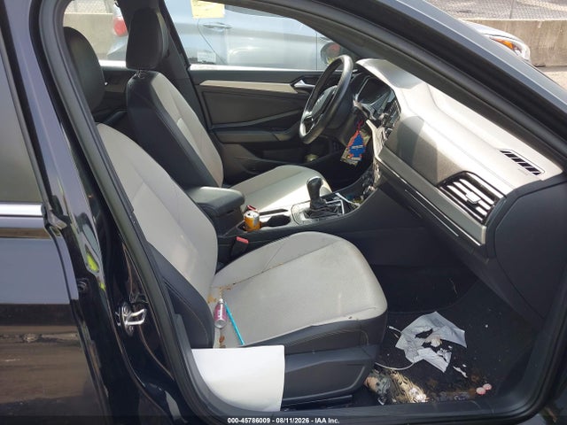 Продажа на аукционе авто 2021 Volkswagen Jetta, vin: 3VWC57BUXMM017539, номер лота: 45786009