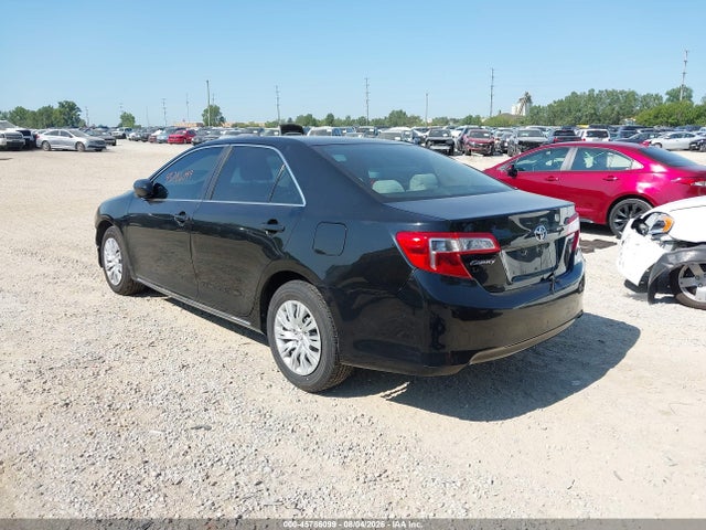 45786099 :رقم المزاد ، 4T4BF1FK7ER336915 vin ، 2014 Toyota Camry Le مزاد بيع