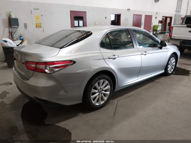 4T1B11HK9JU520589 Toyota CAMRY LE