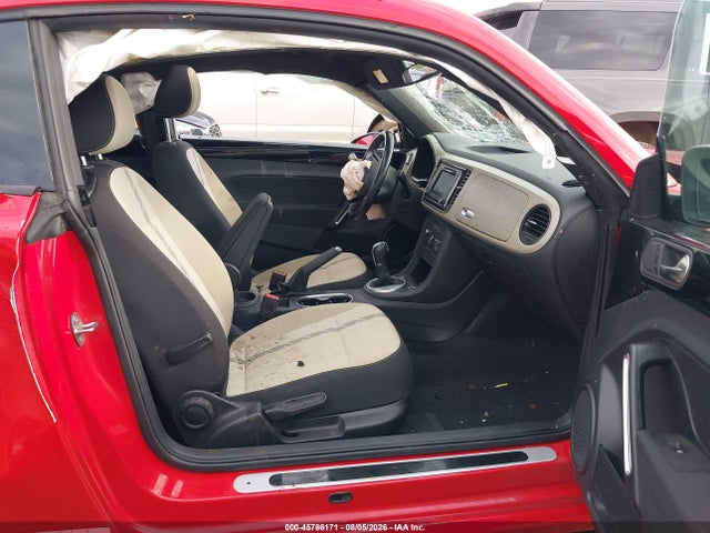 45786171 :رقم المزاد ، 3VWFD7ATXJM705965 vin ، 2018 Volkswagen Beetle 2.0t Coast/2.0t S مزاد بيع