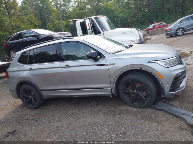 2023 Volkswagen Tiguan 2.0t Se R-line Black მანქანა იყიდება აუქციონზე, vin: 3VVCB7AX0PM013724, აუქციონის ნომერი: 45786179