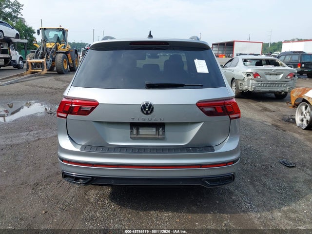 2023 Volkswagen Tiguan 2.0t Se R-line Black მანქანა იყიდება აუქციონზე, vin: 3VVCB7AX0PM013724, აუქციონის ნომერი: 45786179