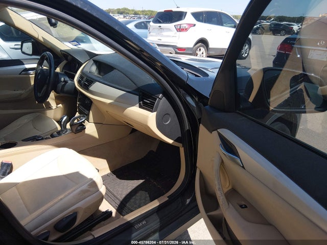 WBAVM1C53FVW57083 BMW X1 Sdrive28i