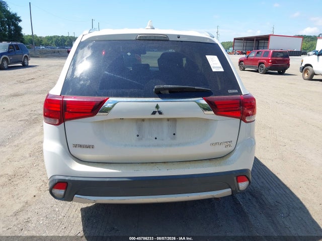 2018 Mitsubishi Outlander Es/le/se/sel მანქანა იყიდება აუქციონზე, vin: JA4AZ3A35JZ010616, აუქციონის ნომერი: 45786233
