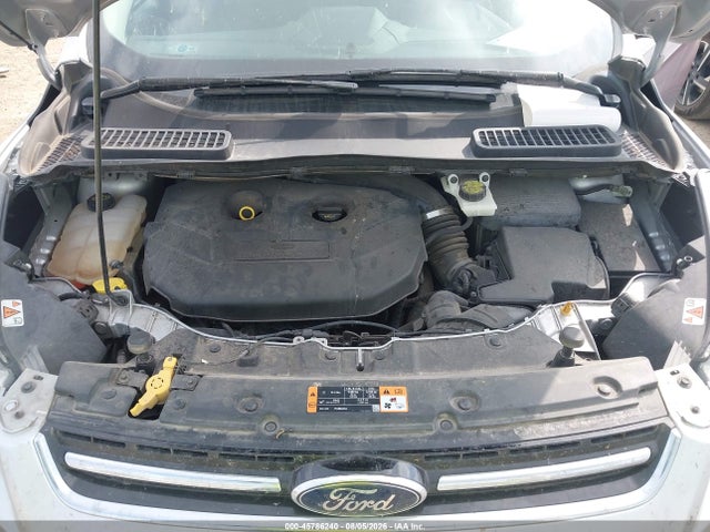 45786240 :رقم المزاد ، 1FMCU0J91FUA17191 vin ، 2015 Ford Escape Titanium مزاد بيع