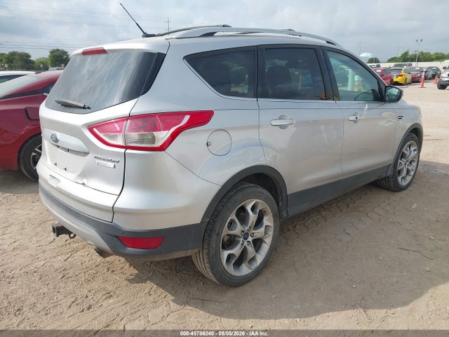 45786240 :رقم المزاد ، 1FMCU0J91FUA17191 vin ، 2015 Ford Escape Titanium مزاد بيع