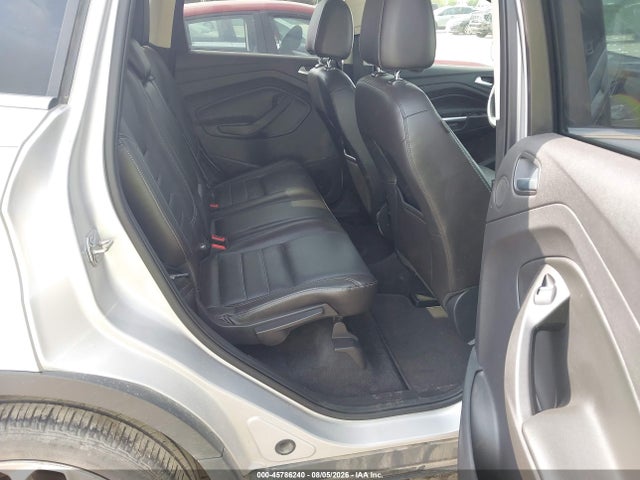 45786240 :رقم المزاد ، 1FMCU0J91FUA17191 vin ، 2015 Ford Escape Titanium مزاد بيع