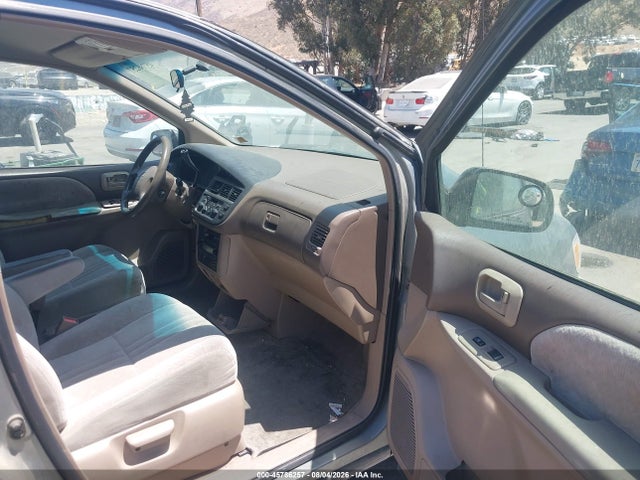 Продажа на аукционе авто 2000 Toyota Sienna Le, vin: 4T3ZF13C5YU255638, номер лота: 45786257