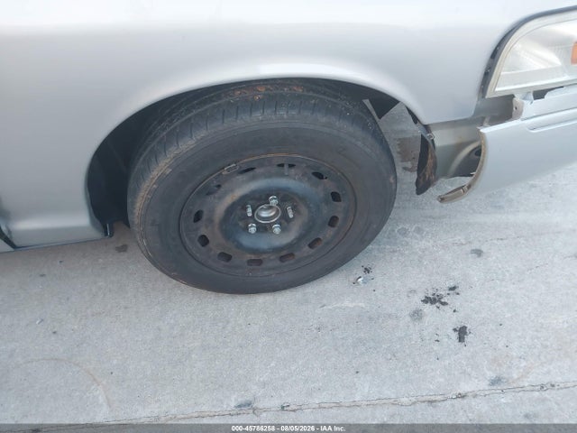 Aukcja sprzedaży 2005 Mercury Grand Marquis Gs, vin: 2MEFM74W65X637911, numer aukcji: 45786258