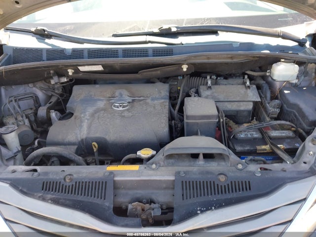 5TDYK3DC2ES468383 Toyota Sienna Xle V6 8 Passenger