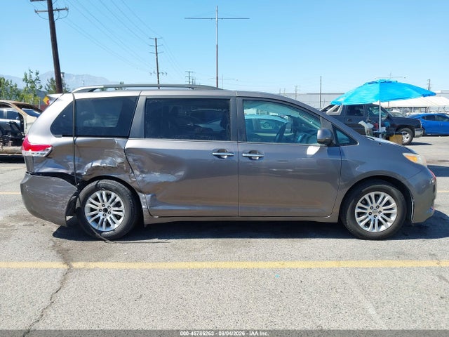 5TDYK3DC2ES468383 Toyota Sienna Xle V6 8 Passenger