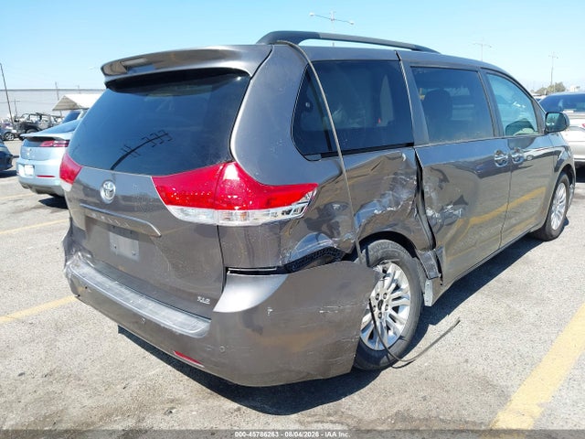 5TDYK3DC2ES468383 Toyota Sienna Xle V6 8 Passenger