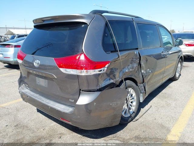 5TDYK3DC2ES468383 Toyota Sienna Xle V6 8 Passenger