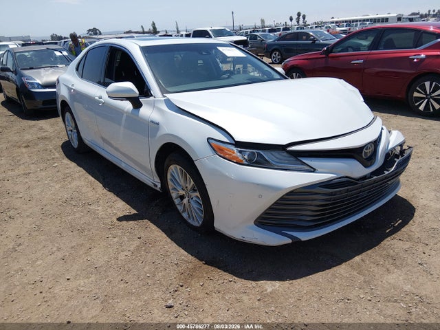 Продажа на аукционе авто 2018 Toyota Camry Hybrid Xle, vin: 4T1B21HK7JU001537, номер лота: 45786277