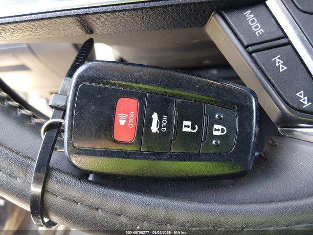 Продажа на аукционе авто 2018 Toyota Camry Hybrid Xle, vin: 4T1B21HK7JU001537, номер лота: 45786277