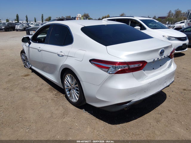Продажа на аукционе авто 2018 Toyota Camry Hybrid Xle, vin: 4T1B21HK7JU001537, номер лота: 45786277