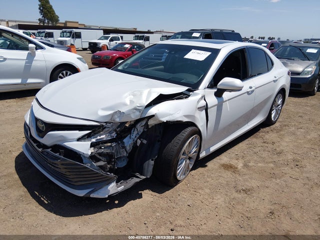 Продажа на аукционе авто 2018 Toyota Camry Hybrid Xle, vin: 4T1B21HK7JU001537, номер лота: 45786277