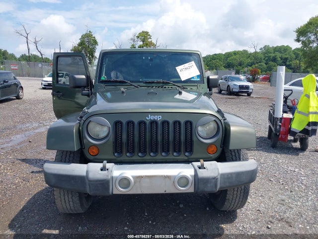 2008 Jeep Wrangler Unlimited Sahara მანქანა იყიდება აუქციონზე, vin: 1J8GA59178L552120, აუქციონის ნომერი: 45786297