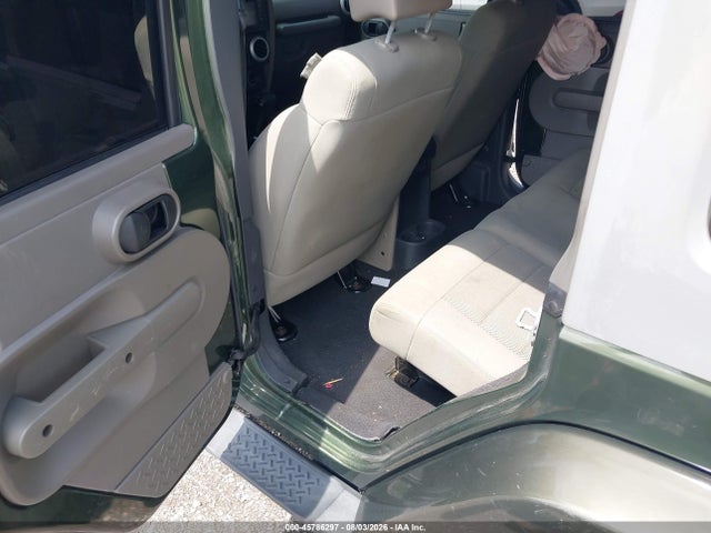 2008 Jeep Wrangler Unlimited Sahara მანქანა იყიდება აუქციონზე, vin: 1J8GA59178L552120, აუქციონის ნომერი: 45786297