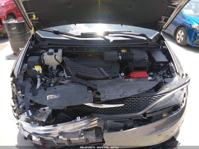 45786378 :رقم المزاد ، 2C4RC1AG5MR502627 vin ، 2021 Chrysler Voyager L مزاد بيع