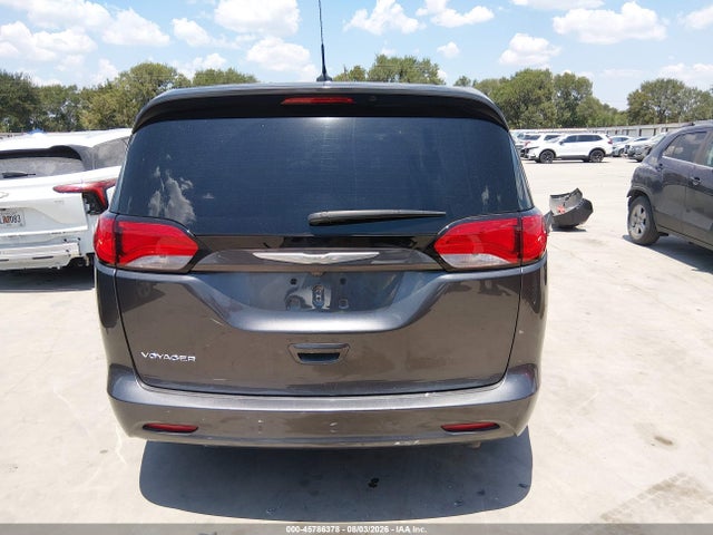 45786378 :رقم المزاد ، 2C4RC1AG5MR502627 vin ، 2021 Chrysler Voyager L مزاد بيع