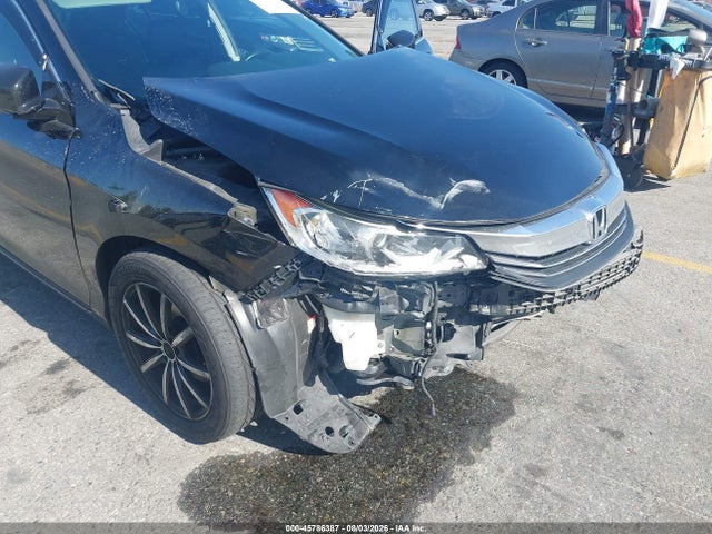 Aukcja sprzedaży 2017 Honda Accord Ex-l V6, vin: 1HGCR3F8XHA007417, numer aukcji: 45786387