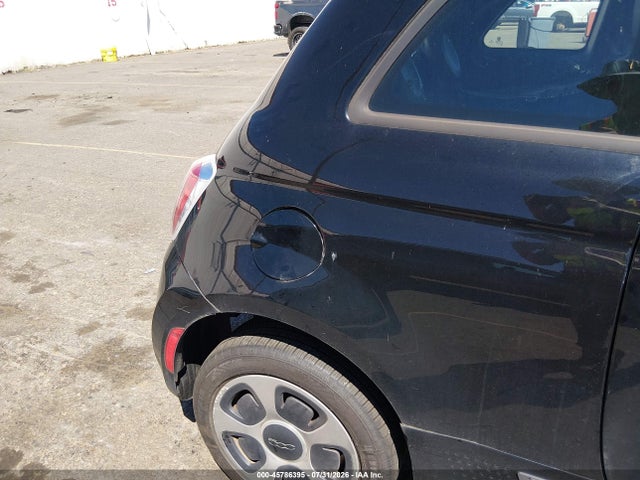 Fiat 500E BATTERY ELECTRIC 2015 3C3CFFGE7FT647463 Image 6