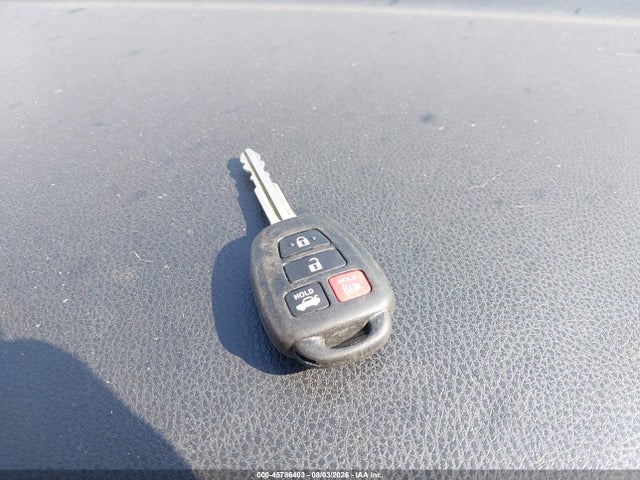 Продажа на аукционе авто 2016 Toyota Corolla Le, vin: 2T1BURHE7GC642023, номер лота: 45786403