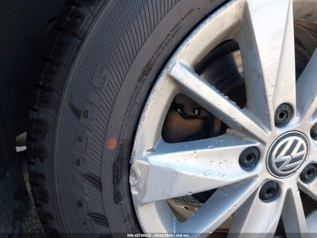 3VW217AU8FM010262 Volkswagen Golf Tsi S 4-door