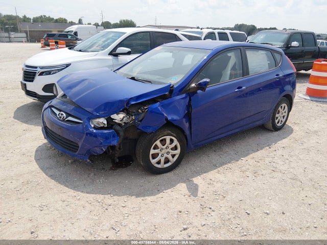 2013 Hyundai Accent Gs მანქანა იყიდება აუქციონზე, vin: KMHCT5AE5DU064573, აუქციონის ნომერი: 45786544
