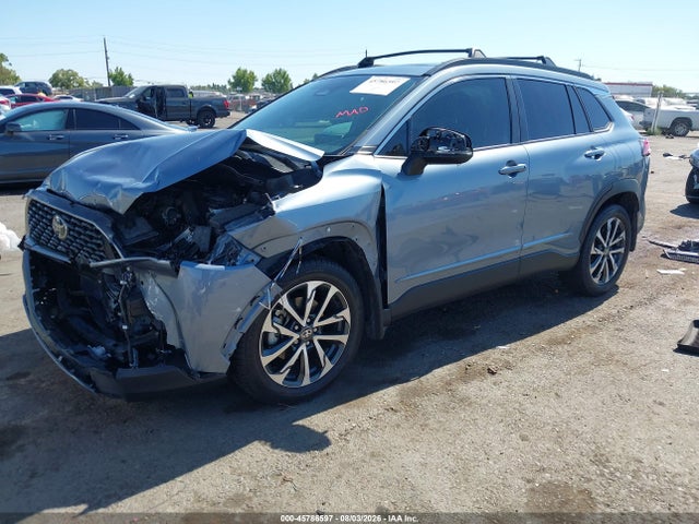 Toyota Corolla Cross Xle 2023 7MUDAABG9PV072083 Image 2