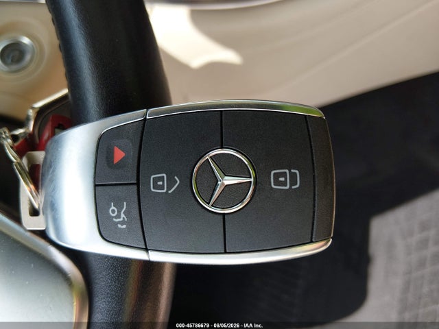 45786679 :رقم المزاد ، W1N0G8EB4MF876473 vin ، 2021 Mercedes-benz Glc 300 4matic Suv مزاد بيع